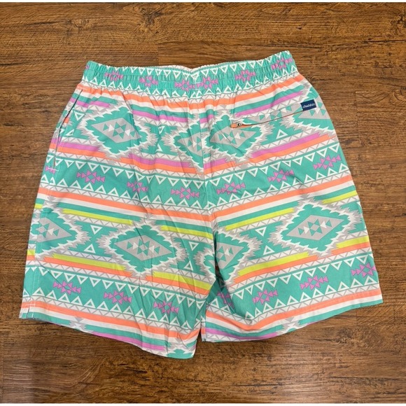 Chubbies Green Geometric Aztec Tribal Lined Swim Trunks Shorts 7" Inseam Men's L - Picture 2 of 6